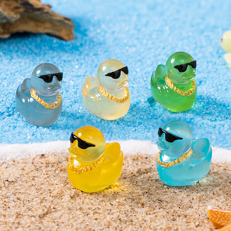 10/20pcs Glow in The Dark Mini - Fish Toys For Aquarium 评论和价格